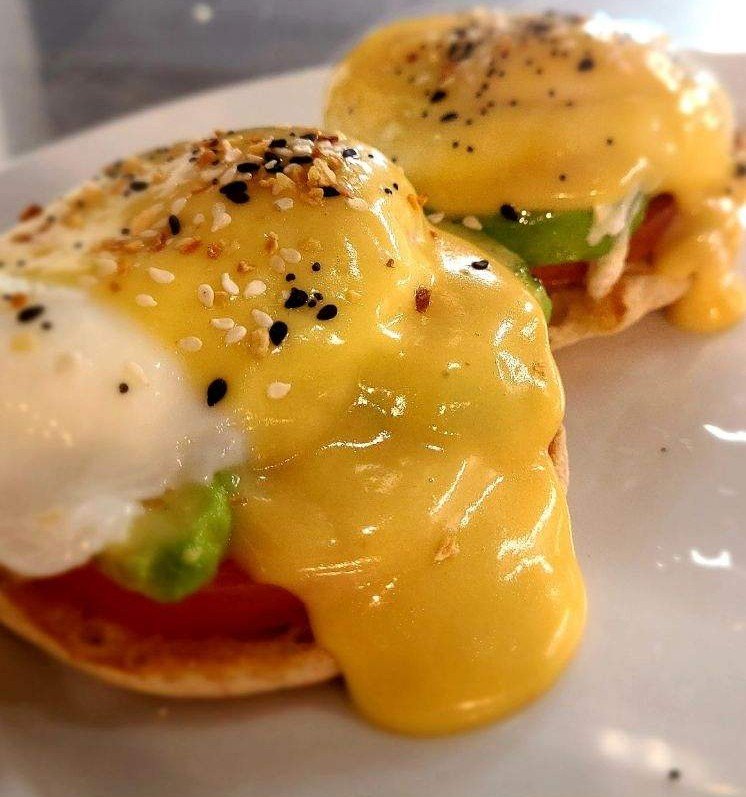 California Benedict with avocado, tomato and everything bagel seasoning